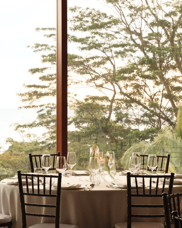 <a href="https://www.instagram.com/p/DaRstFiCUHx/?hl=en&img_index=3">Capella Singapore</a>