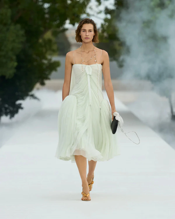 <a href="https://www.instagram.com/dior/?hl=en">Dior Spring-Summer 2027</a>