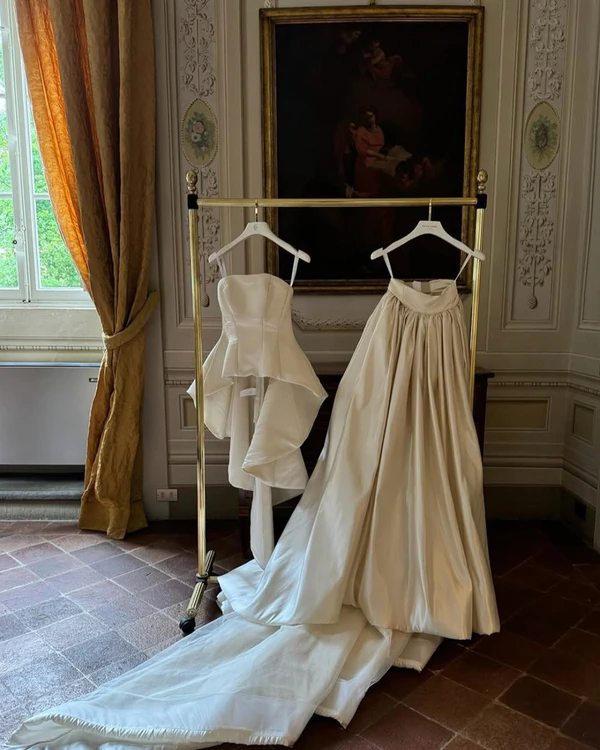 9 Genius Styling Hacks Bridal Stylists Swear By