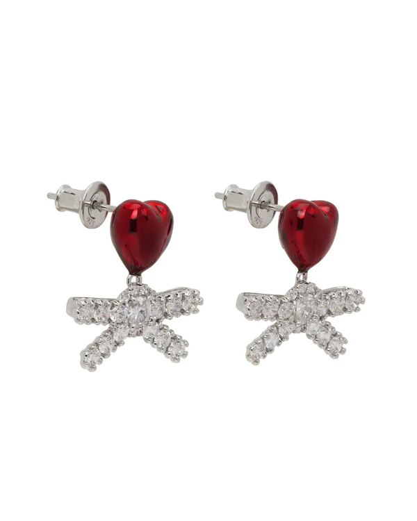 Accessory Inspiration for Your 2024 New Year's Eve Look
