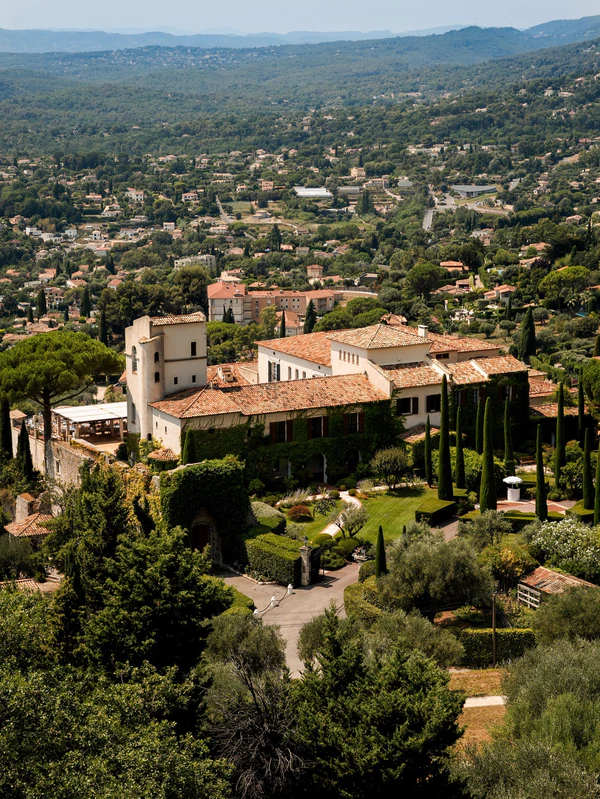 <a href="https://www.instagram.com/p/DOd11KEDDLg/?hl=en&img_index=1">Château Saint-Martin & Spa</a>