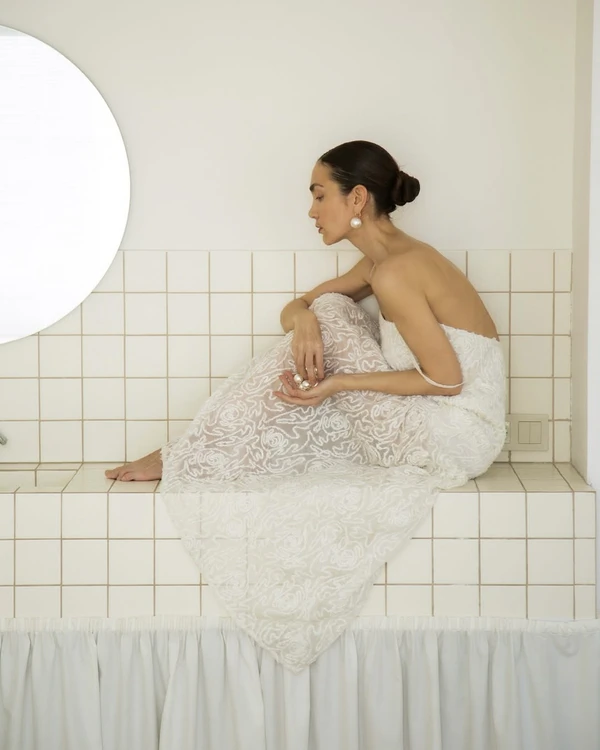The Ultimate Wedding Beauty Prep Timeline: What to Book and When — photo 1