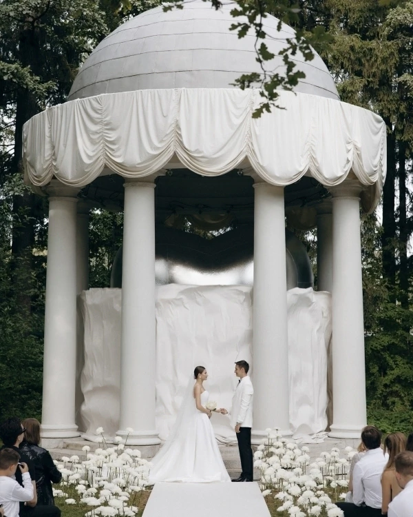 35 Ceremony Backdrop Ideas — photo 2