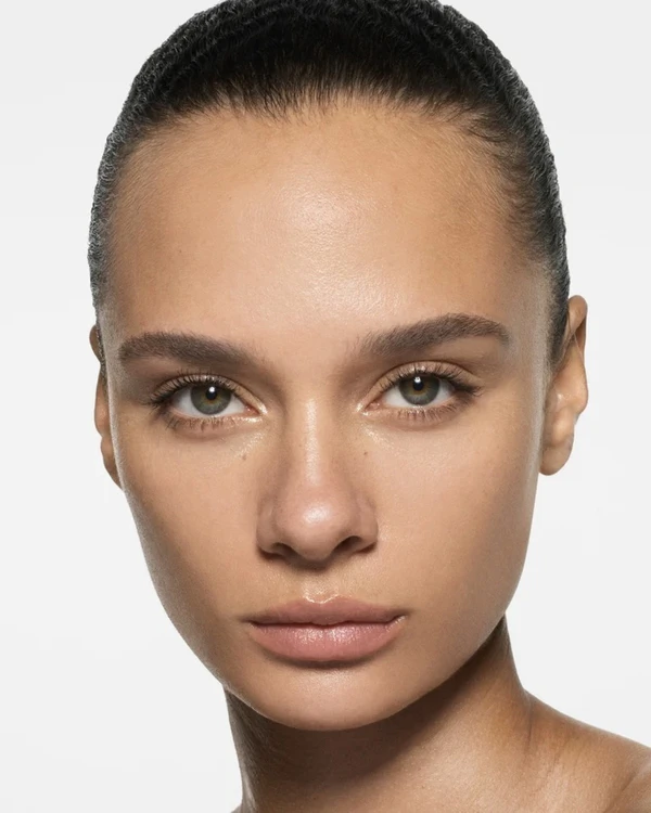 <a href="https://victoriabeckhambeauty.com/products/the-foundation-drops?variant=43939082829858">Victoria Beckham</a>