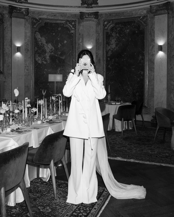 How to Entertain Your Wedding Guests?