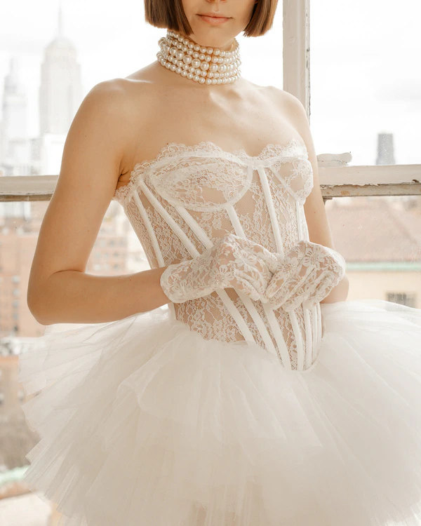 The Chicest Trends from the Spring '25 Bridal Collections