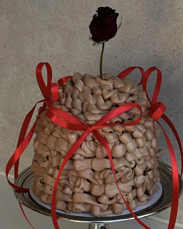 40 Irresistible Chocolate Brown Wedding Cakes & Desserts