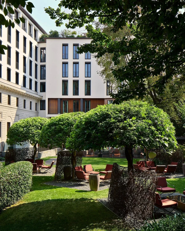 10 Romantic Hotels in Italy for Your Honeymoon