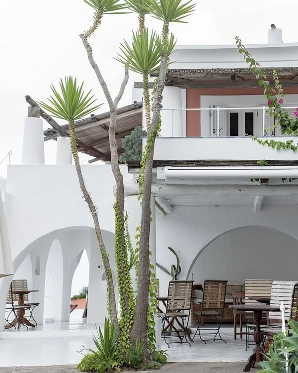 12 Dreamy Hotels & Resorts in Sicily for a Romantic Honeymoon