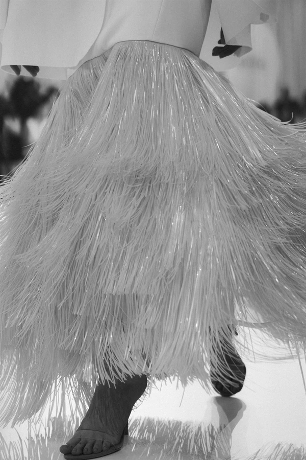 <a href="https://www.instagram.com/isabelsanchiscostura/">Isabel Sanchis</a>, Photography: <a href="https://www.instagram.com/tiposnet/">Tipos</a>