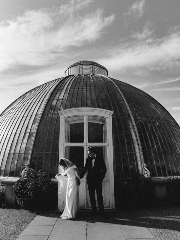 <a href="https://www.instagram.com/kewevents/?hl=en">Kew Gardens</a>, Photography: <a href="https://www.instagram.com/wearethechamberlins/p/DZs7SZbjSrS/?hl=en&img_index=6">The Chamberlins</a>