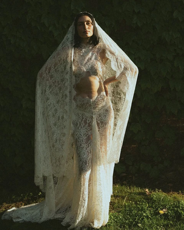 The Boho Revival: 40 Bohemian Wedding Dresses & Accessories for the Modern Bride
