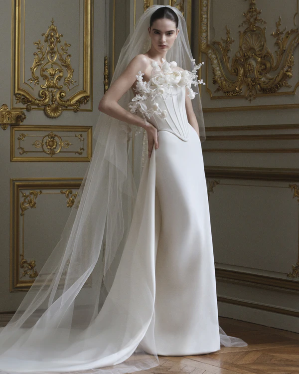 <a href="https://www.instagram.com/eliesaabworld/">Elie Saab</a>