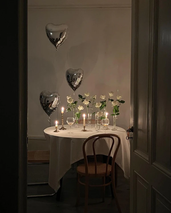 7 Romantic Things To Do on Your Wedding Anniversary