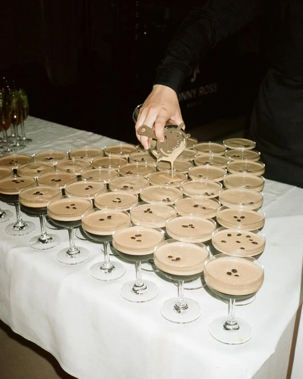 7 Festive Food & Drink Ideas for Stylish Holiday Hosting