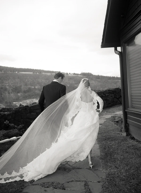 Anni Graham, wedding photographers in Oregon, USA — portfolio photo 1