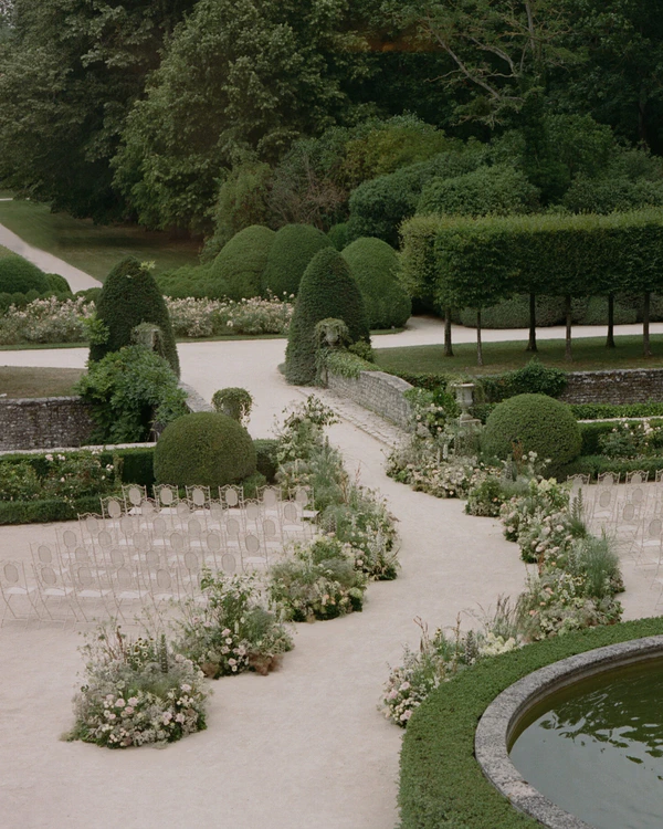30 Fresh Ideas for Unique Aisle & Ceremony Seating