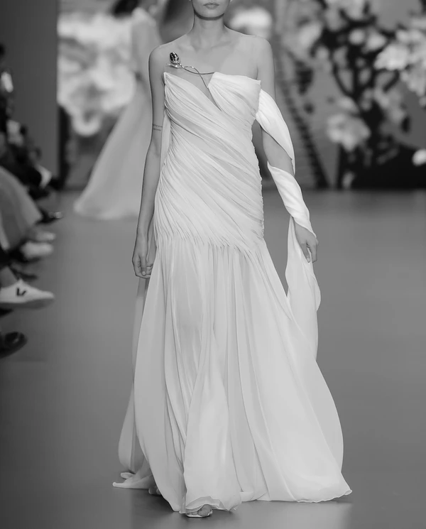 The Chicest Trends from the Spring '25 Bridal Collections