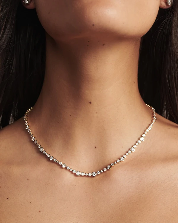<a href="https://www.instagram.com/p/DbcuX8JEg1j/?img_index=1">Class A Jewellers</a>