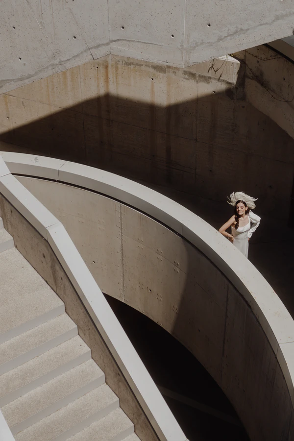 Concrete & Elegance: The Unexpected Pairing