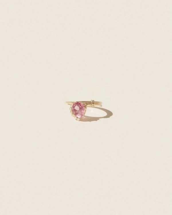 30 Expert Tips for Diamond Engagement & Wedding Ring Shopping