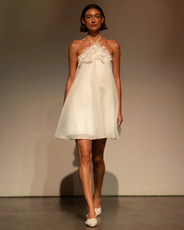 <a href="https://www.instagram.com/jennyyoonyc/">Jenny Yoo</a>, Photography: <a href="https://www.instagram.com/angelo_ries/">Angelo Ries</a>