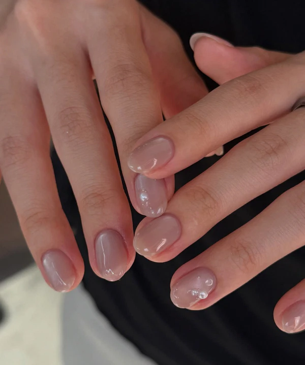 <a href="https://www.instagram.com/p/DequF26mPI4/?img_index=1">Aa Nail</a>