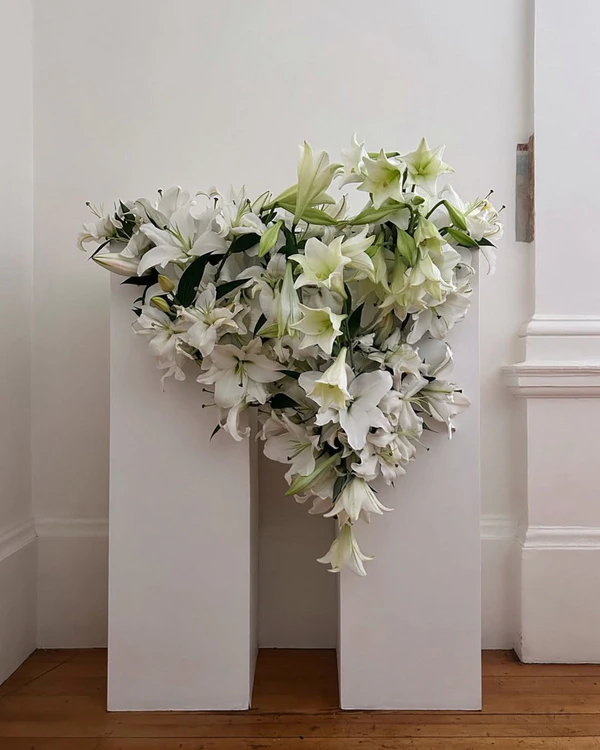 30 Vintage-Inspired Floral Arrangements That Make Nostalgia Feel New