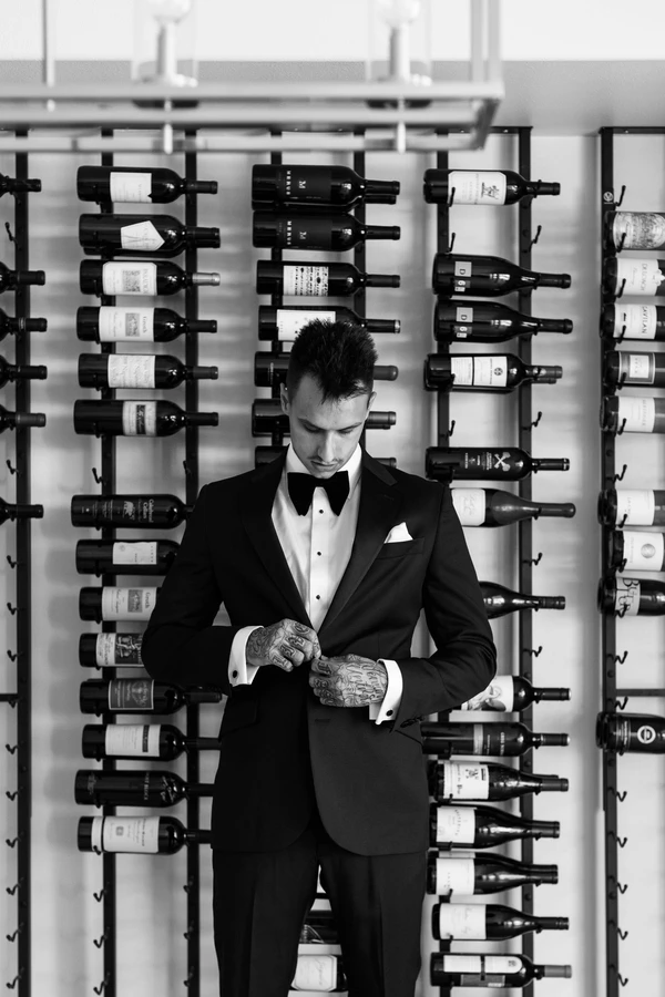 Sarah & Devin: classic black tie wedding in California — photo 10