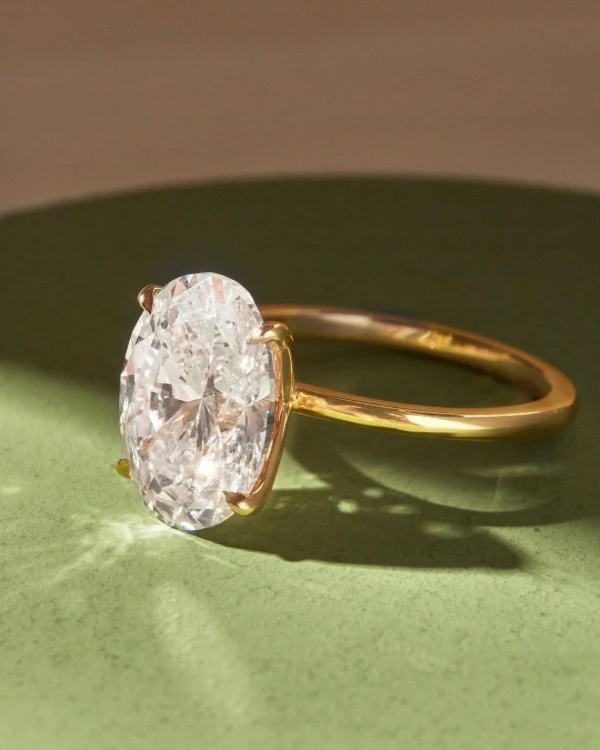 A Guide to the Chicest Engagement Ring Styles & Cuts