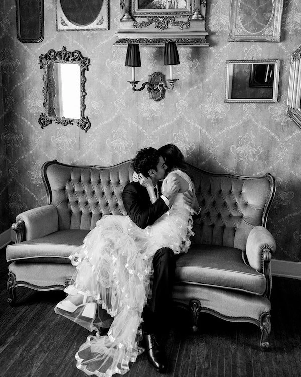 Mastering Your Wedding Photos: 5 Experts Share the Biggest Photo Fails to Avoid