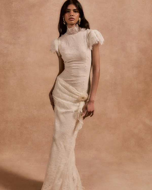 45 Chic Sleeve Wedding Dresses Trending for Fashion-Forward Brides