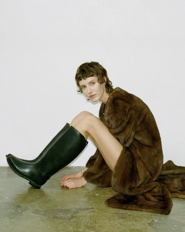 Where to Find Trendy Fur Coats? — photo 2
