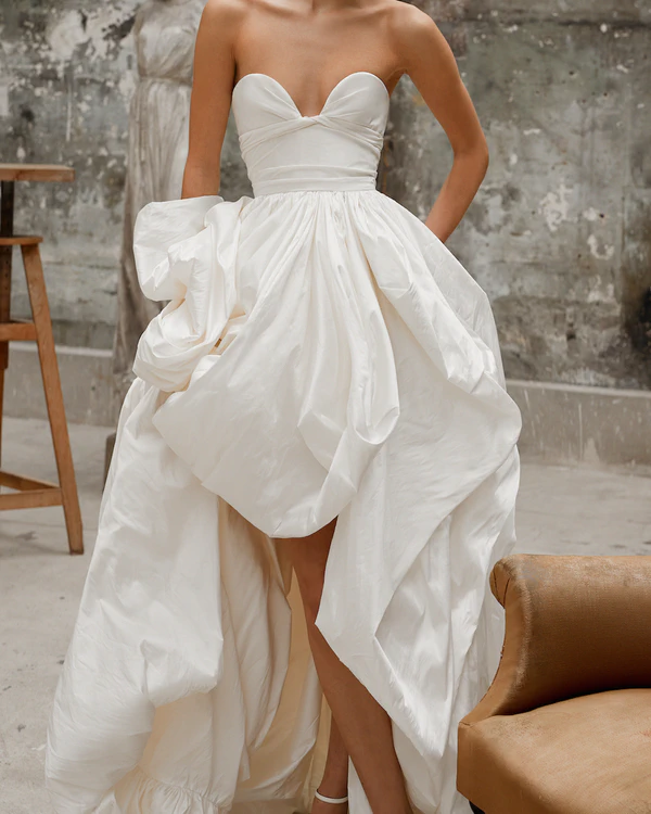 The Chicest Trends from the Spring '25 Bridal Collections