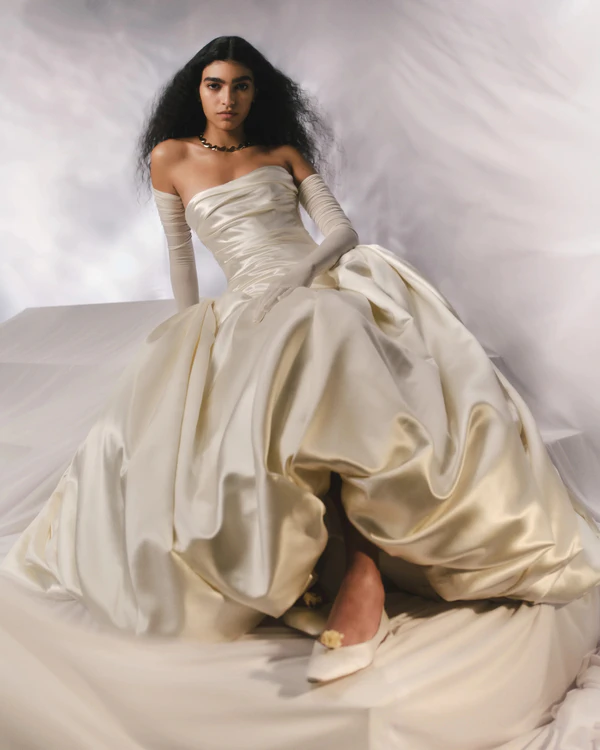 The Chicest Trends from the Spring '25 Bridal Collections
