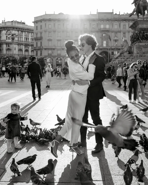 A Mesmerizing Sunset Love Story at the Milan Duomo — photo 1