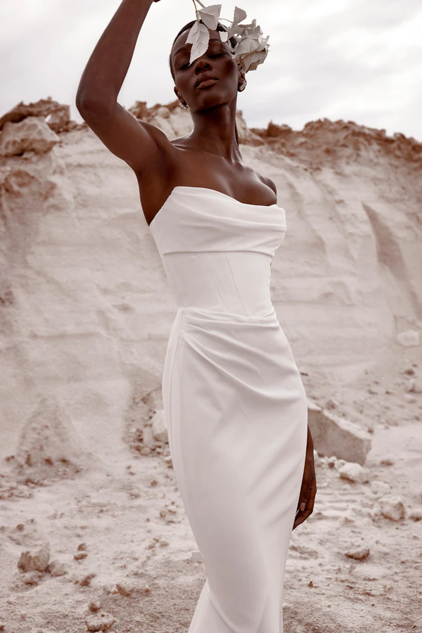 Best Wedding Dress Styles for Hourglass Body