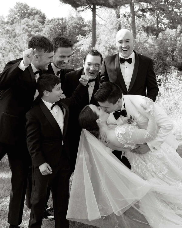 How Sincerely, Studio Pairs Digital and Film for a Story-Driven Wedding Album