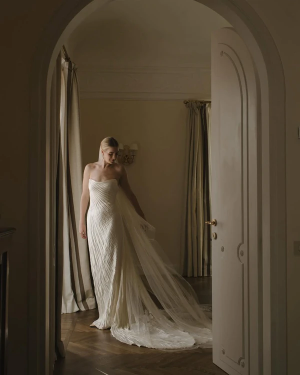 Wedding Dress Fittings 101: Everything Brides Need to Know Before the Big Day