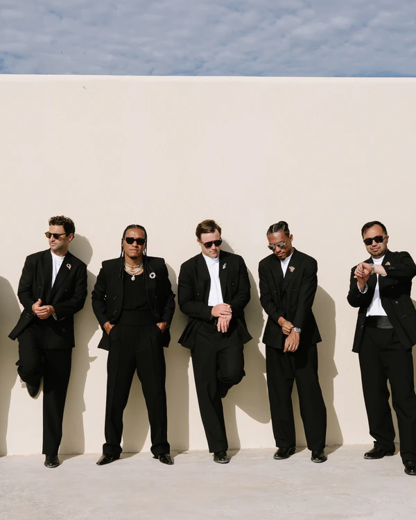 A Sculptural Golden Hour Wedding Along the Cliffs of Cabo