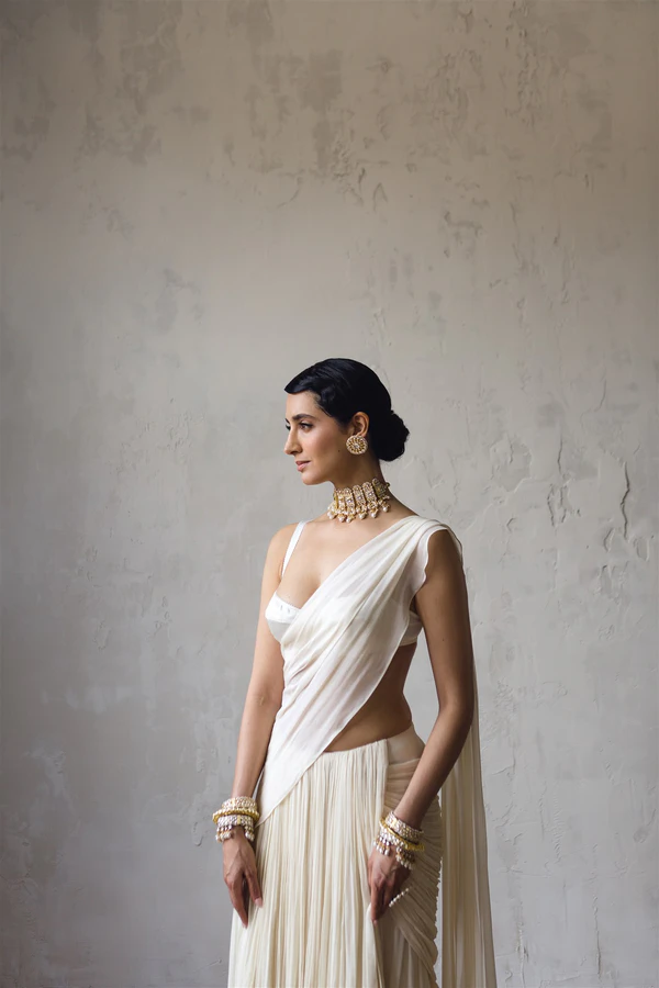 Modern Maharani: Reimagining South Asian Bridal Fashion — photo 3