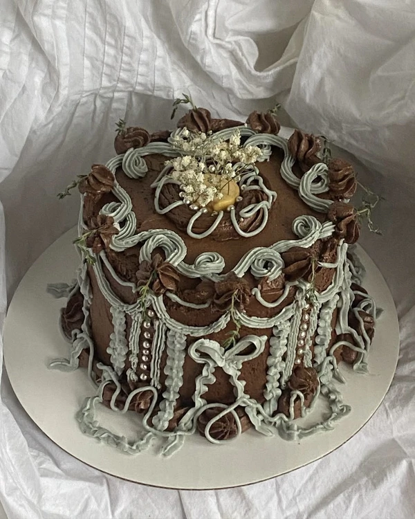 40 Irresistible Chocolate Brown Wedding Cakes & Desserts