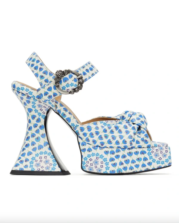 Bright-Colored Shoes for Brides 2022