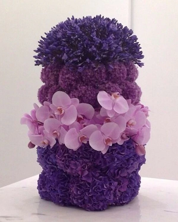 10 Flower Varieties Trending for 2025 Weddings