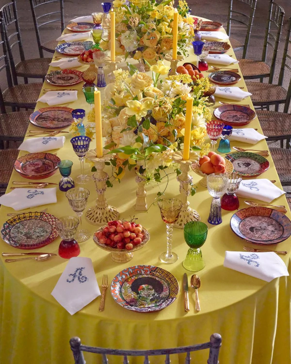40 Place Settings Trends in 2025 to Transform Your Wedding Table