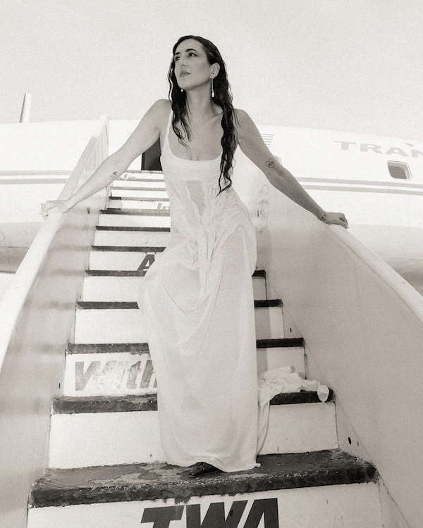 A Chic Wedding at a Retro New York City Airport