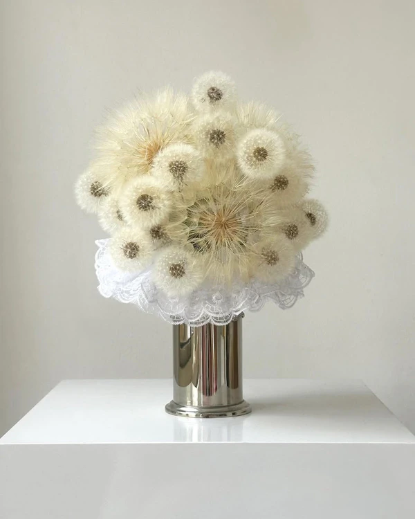 30 Vintage-Inspired Floral Arrangements That Make Nostalgia Feel New — photo 1