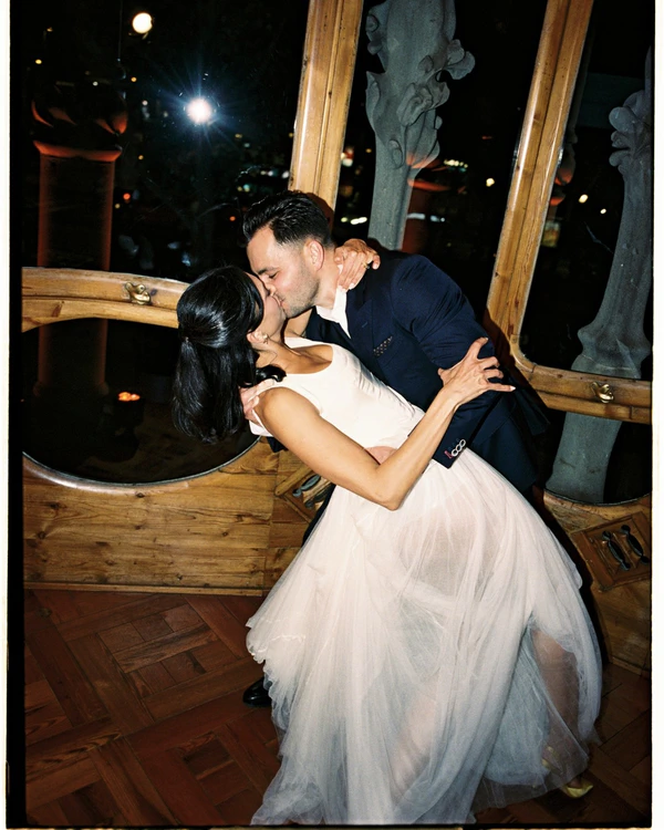 A Vibrant & Artistic Barcelona Wedding Amongst an Iconic Gaudi Masterpiece & Castle Garden