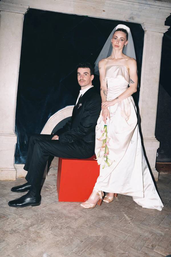 A Fever Dream Lisbon Wedding Where Art & History Collide at Palácio do Grilo