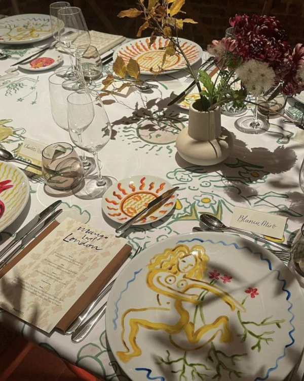 40 Place Settings Trends in 2025 to Transform Your Wedding Table